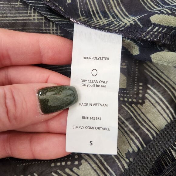 Lularoe Monroe Kimono With Fringe Green and Black Size Small - Picture 7 of 11